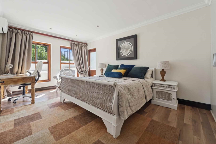 6 Bedroom Property for Sale in Atlantic Beach Golf Estate Western Cape